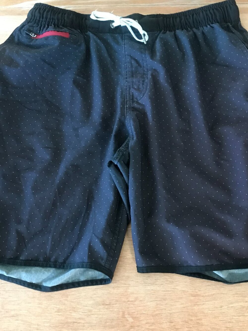 Vuori Banks Athletic Hybrid Shorts Men L Black Polka Dots Zip Pocket Athleisure